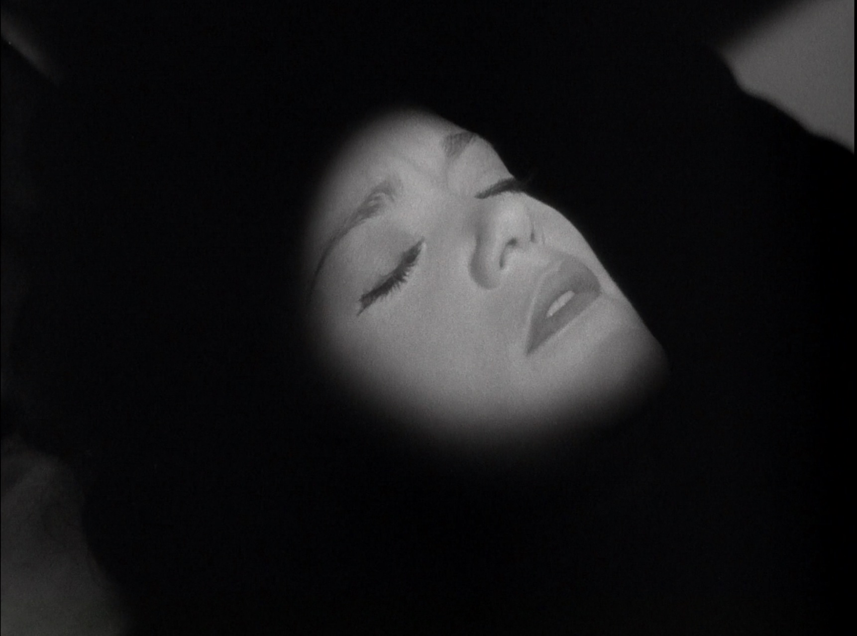 Danger Lurks in the Shadows of Noir-Tinged ‘Cat People’